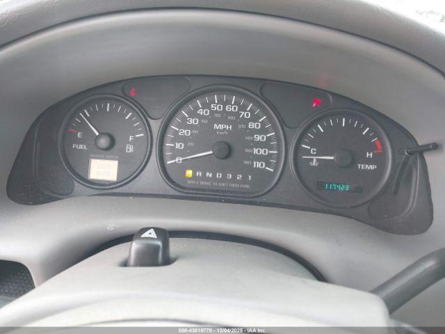 Oldsmobile Silhouette Gls Image 16