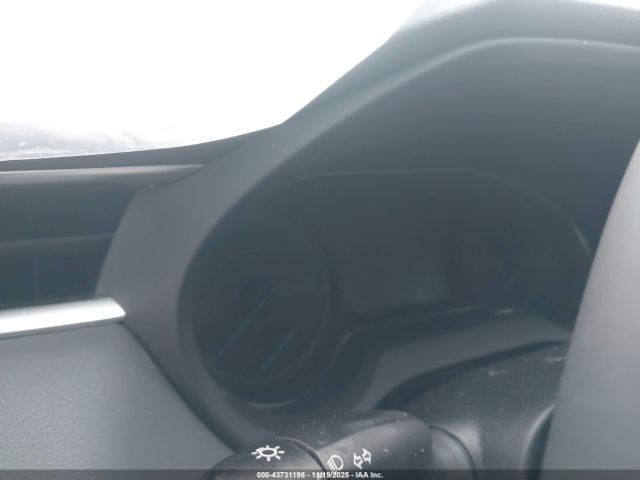 Toyota Venza Xle Image 8