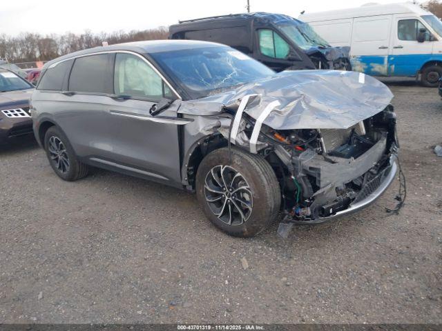  Salvage Lincoln Nautilus