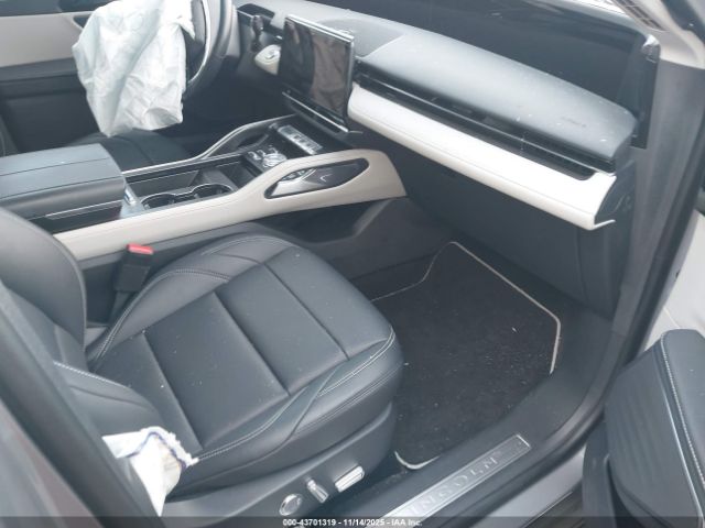 Lincoln Nautilus Premiere Image 2