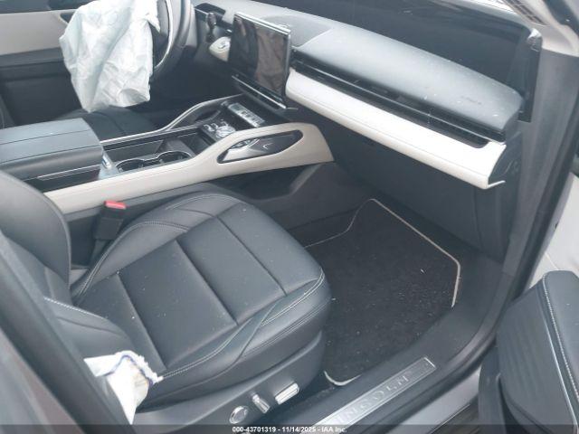 Lincoln Nautilus Premiere Image 2