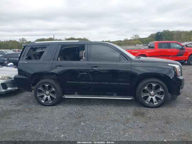 GMC Yukon Denali Image 17