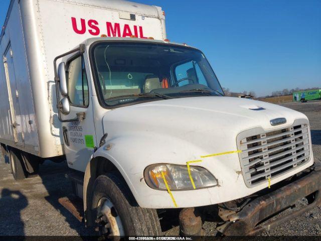 Freightliner M2 106 Medium Duty Image 4