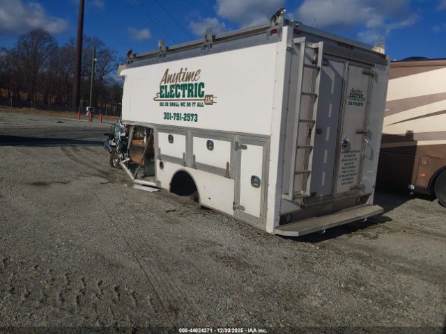 Chevrolet Express 4500 Series Image 3