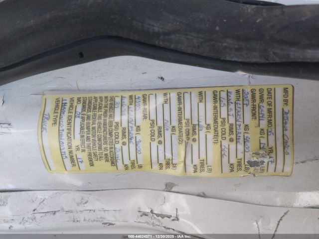 Chevrolet Express 4500 Series Image 5