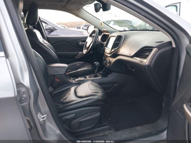 Jeep Cherokee Limited 4x4 Image 3