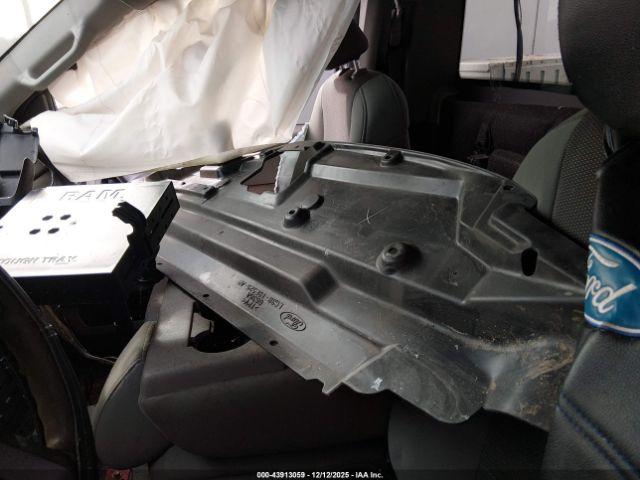 Ford F-450 Xl Image 10