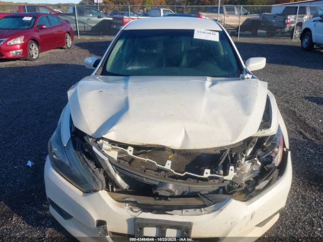 Nissan Altima 2.5 Sr Image 14