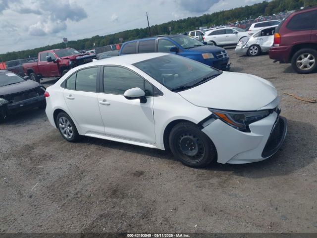 Toyota Corolla Le Image 9