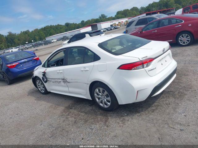 Toyota Corolla Le Image 12